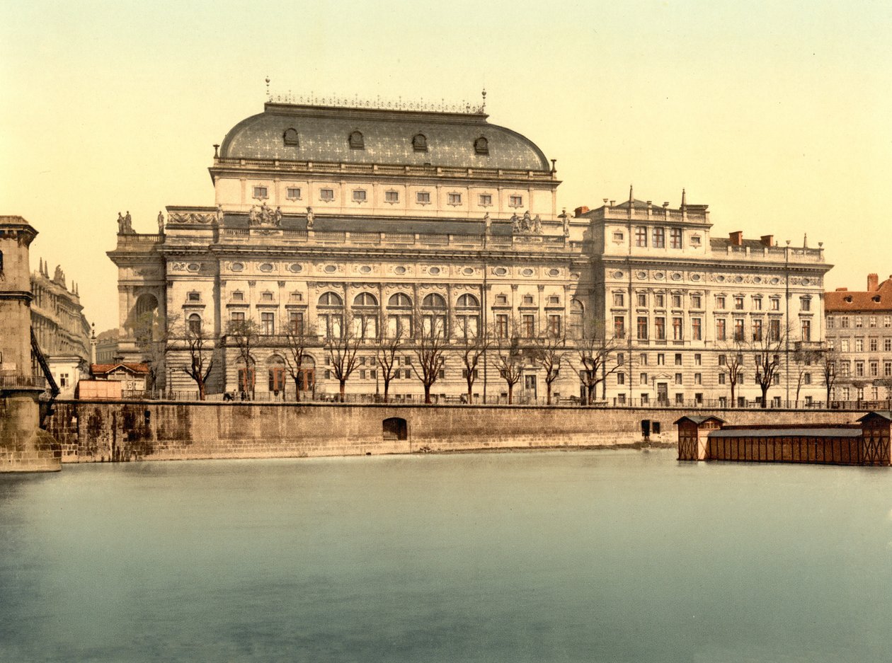 Nationaltheater in Prag, ca. 1890 - 1900 von English Photographer