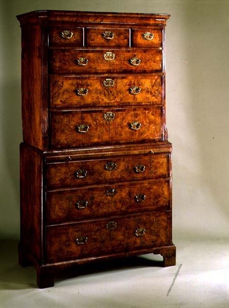 Queen Anne Hochkommode, um 1710 von English School