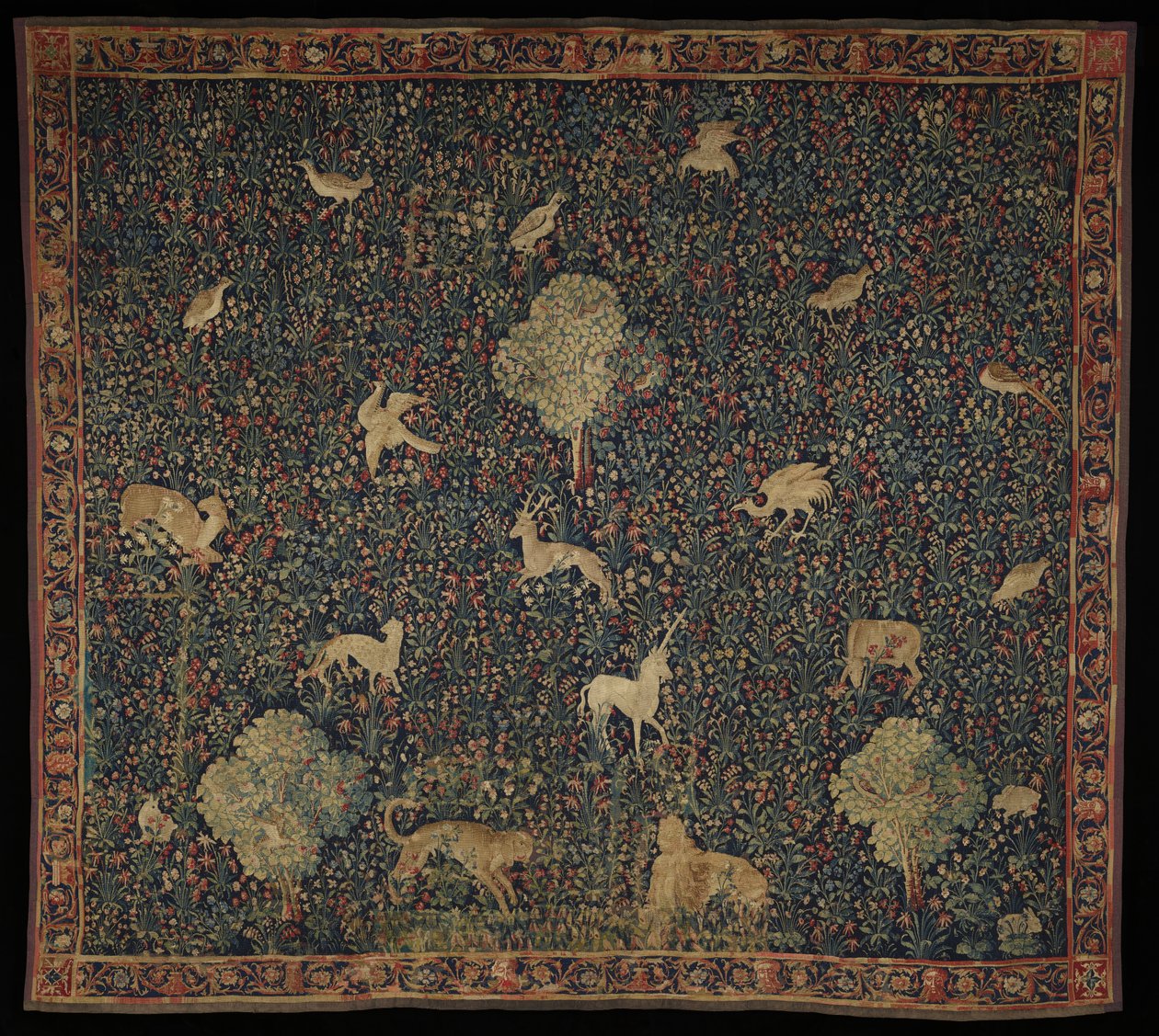 Allegorischer Millefleurs-Wandteppich mit Tieren, 1530-45 von Flemish School