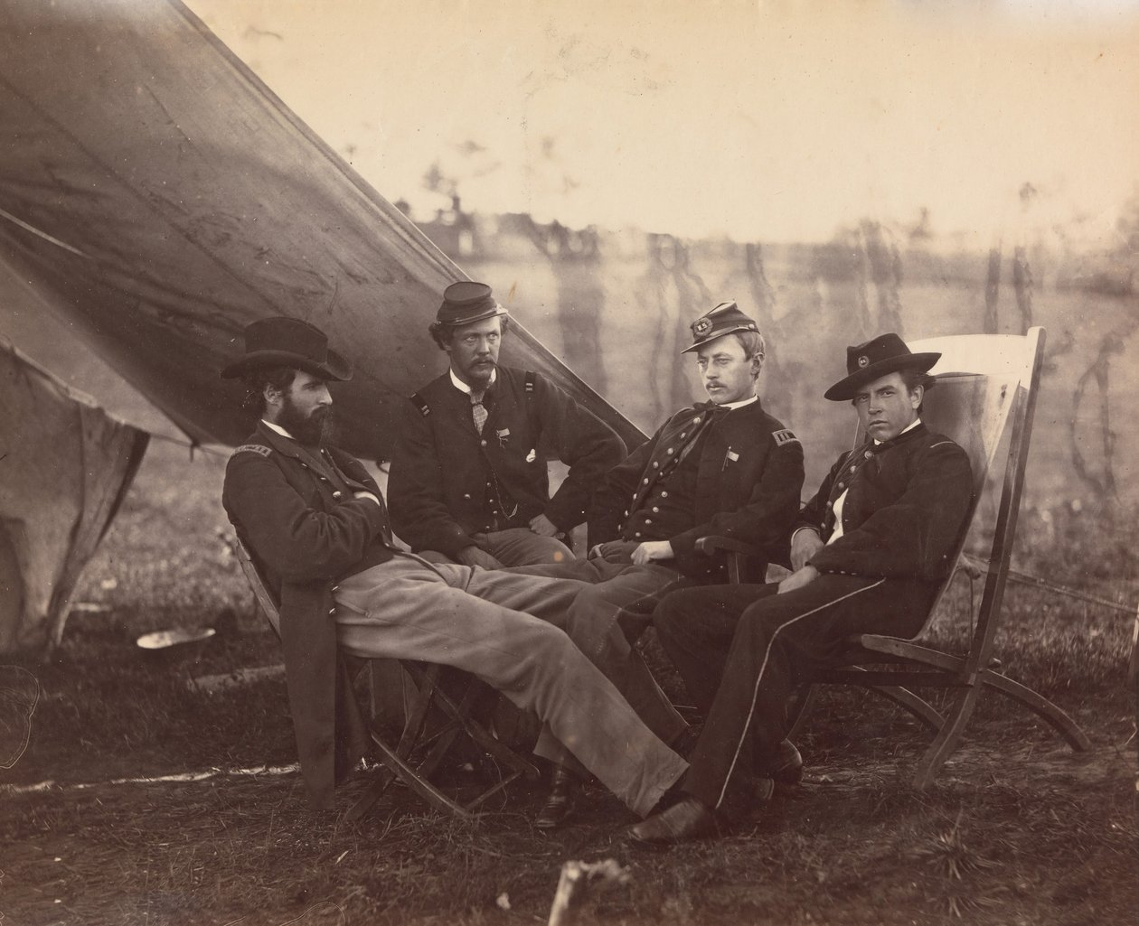 [Vier Offiziere], ca. 1864 von Alexander Gardner