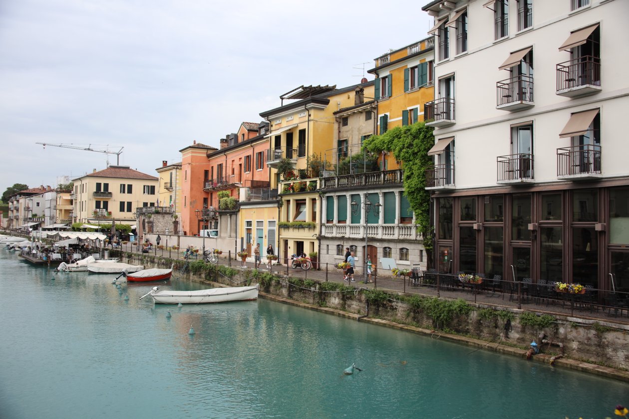 Peschiera del Garda Klein Venedig von Alexandra Joseph