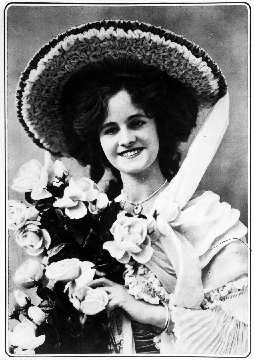 Miss Gertie Millar von Alfred Ellis & Walery