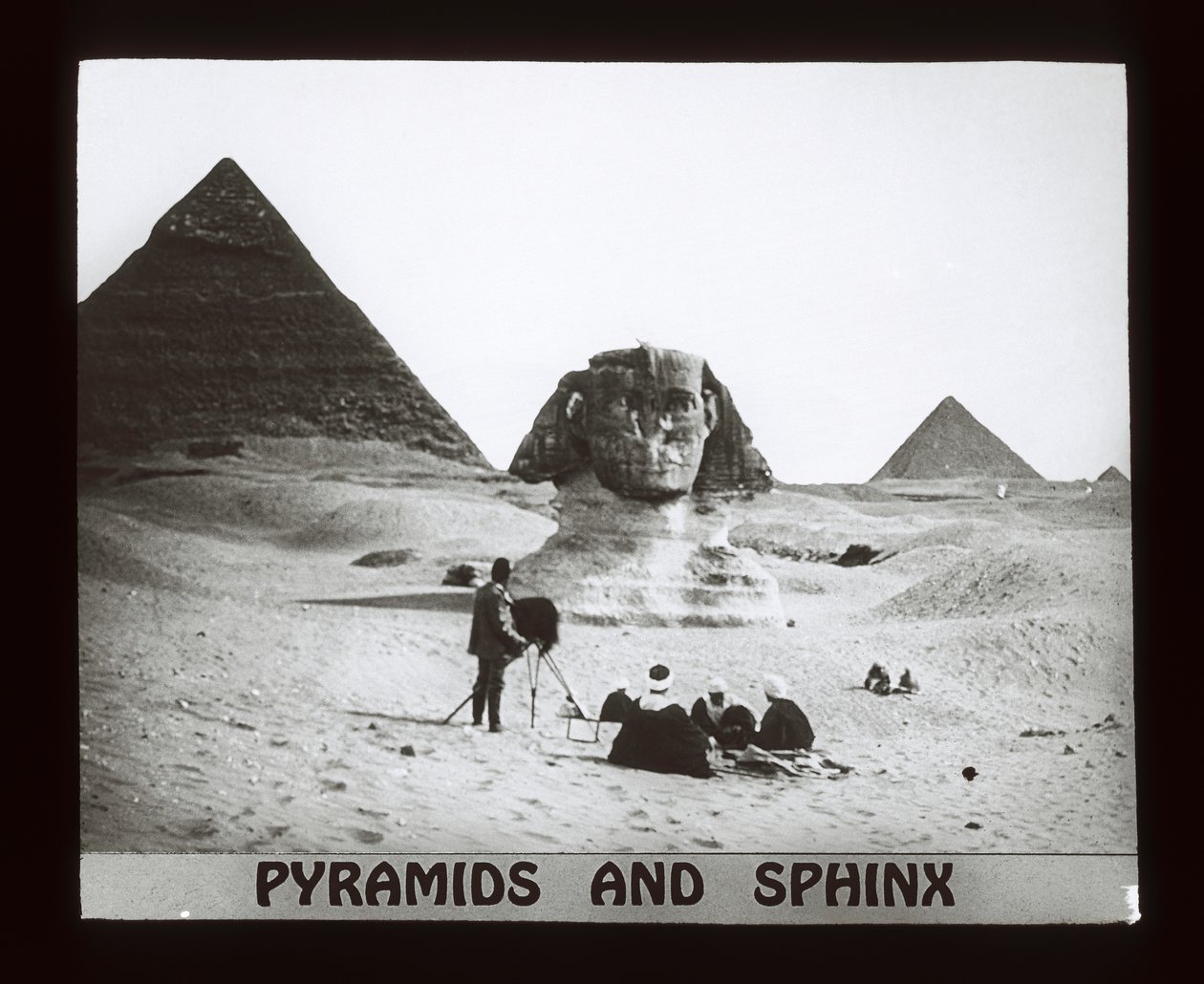Gizeh - Pyramiden und Sphinx von American Photographer