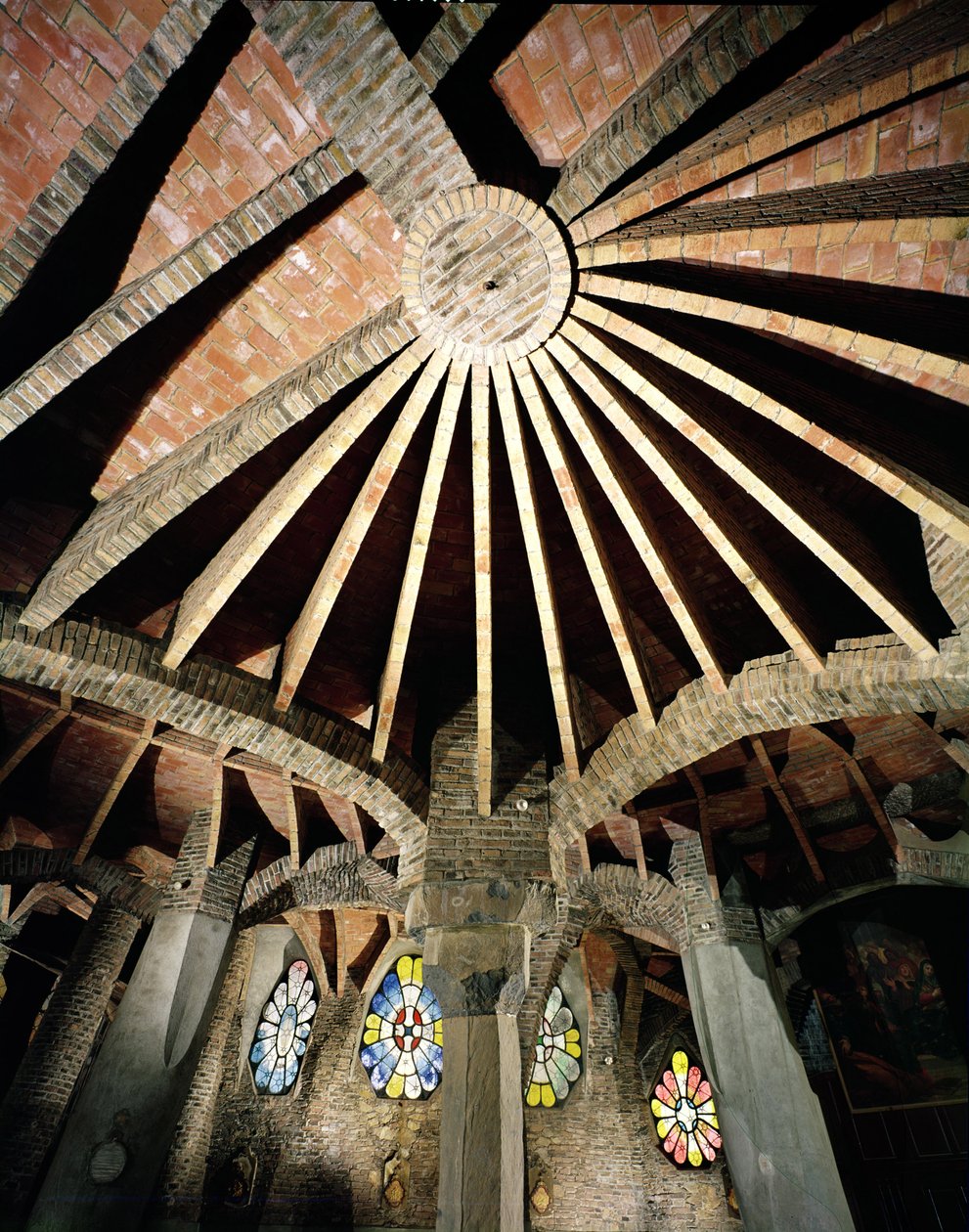 Decke der Guell-Krypta, 1908-15 von Antonio Gaudi