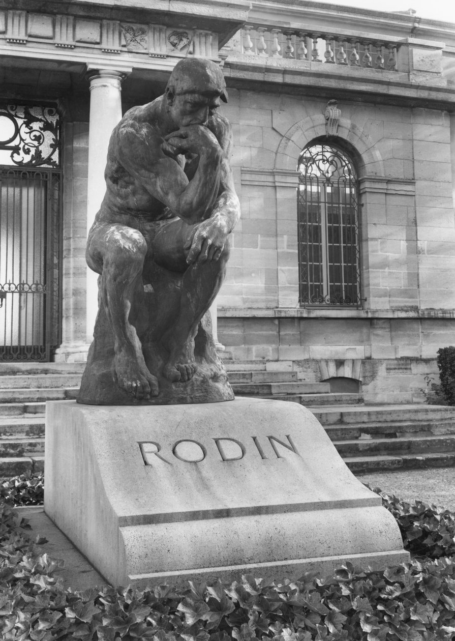 Statue des Denkers auf dem Grab von Auguste Rodin im Park der Villa des Brillants (Marmor) von Auguste Rodin