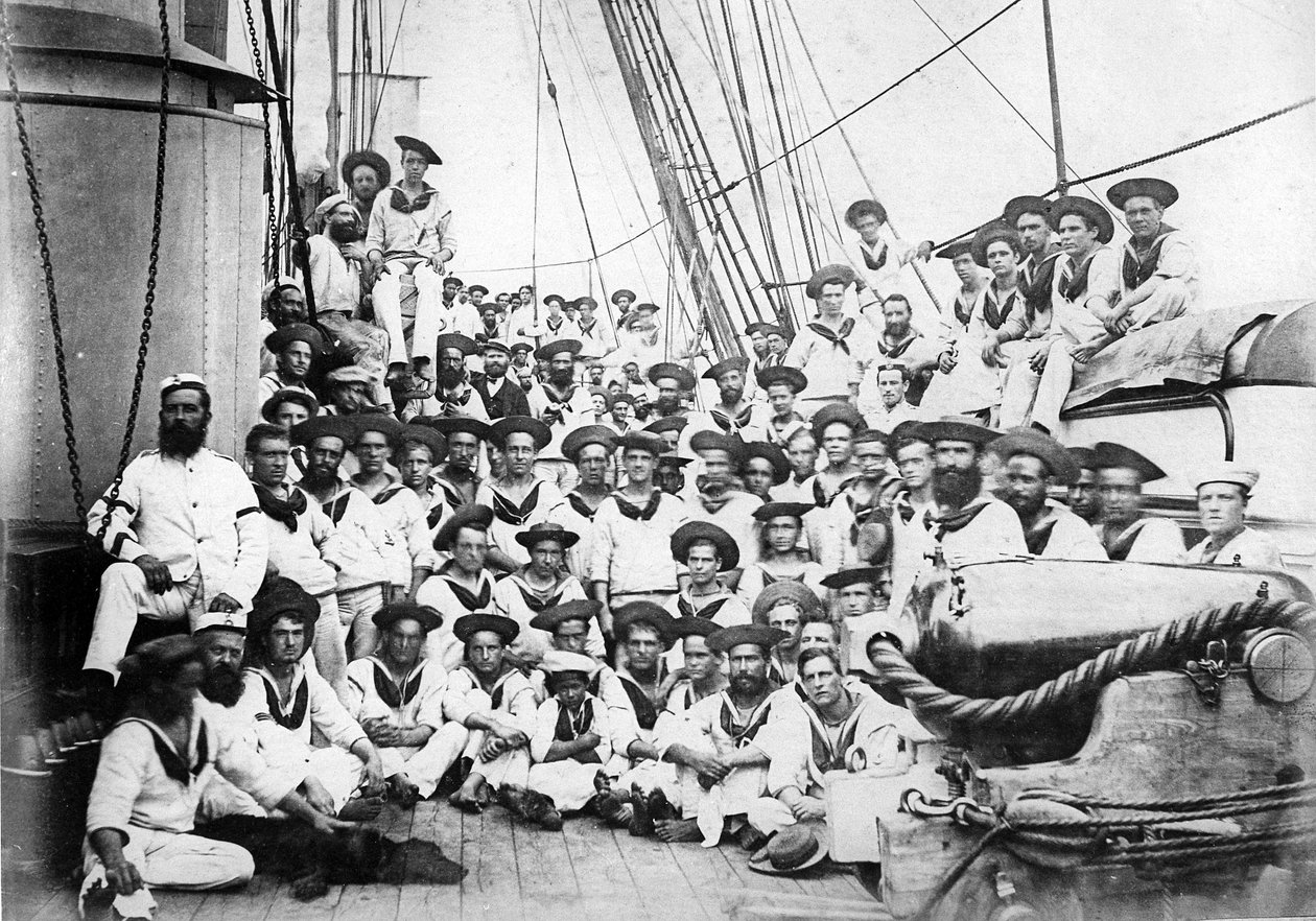 Gesellschaft an Bord der HMS Eclipse, um 1888 von British Photographer