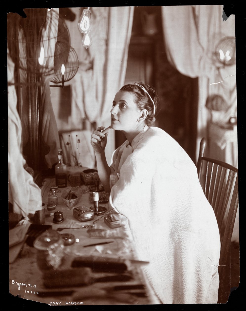 May Robson, 1901 von Byron Company