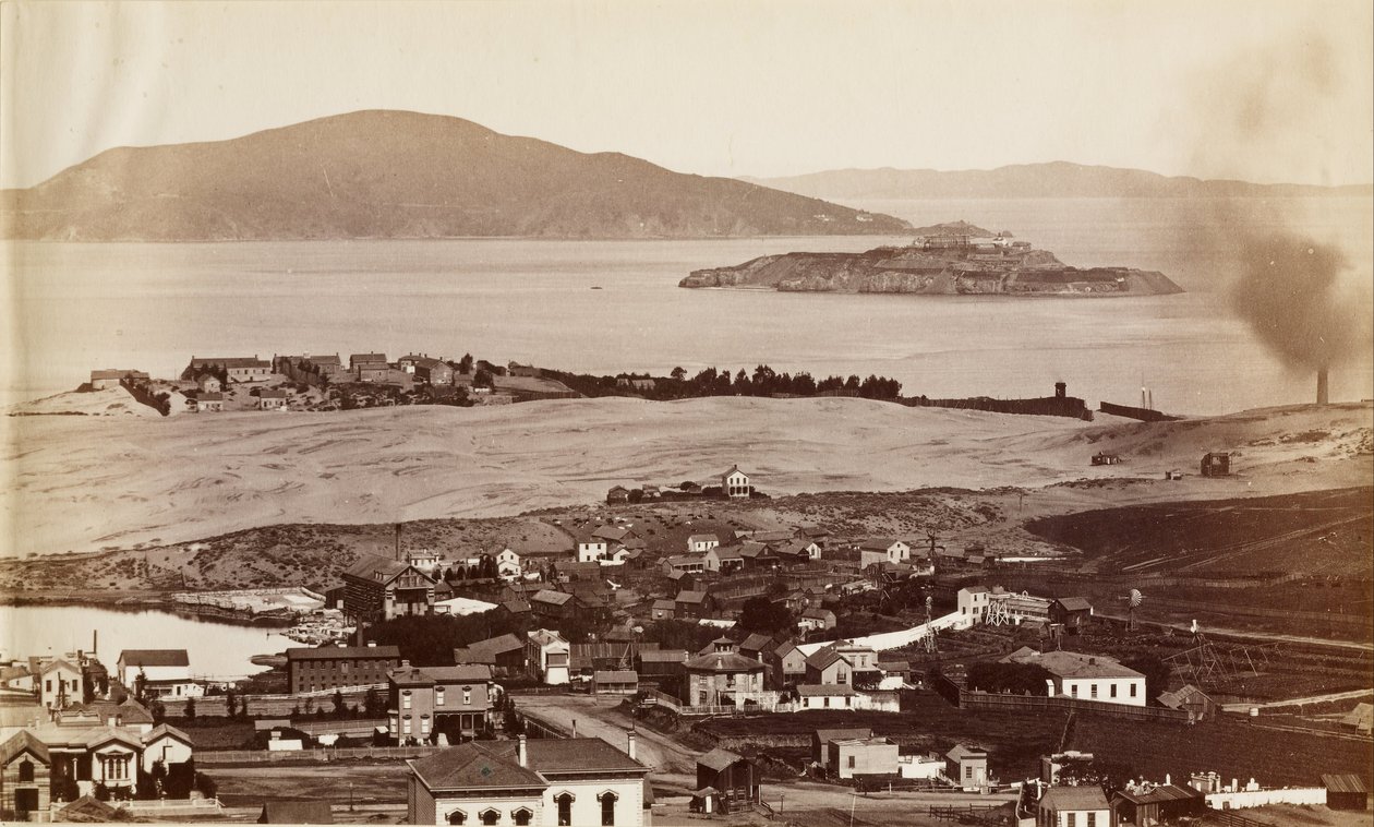 (Alcatraz und Black Pt. vom Russian Hill, S.F.) von Carleton E. Watkins