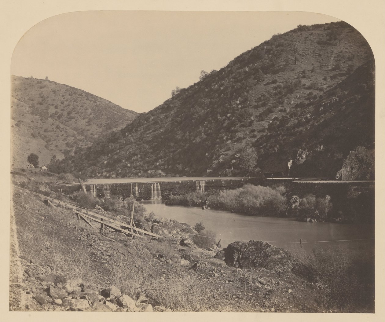 Benton-Damm, Merced River von Carleton Watkins