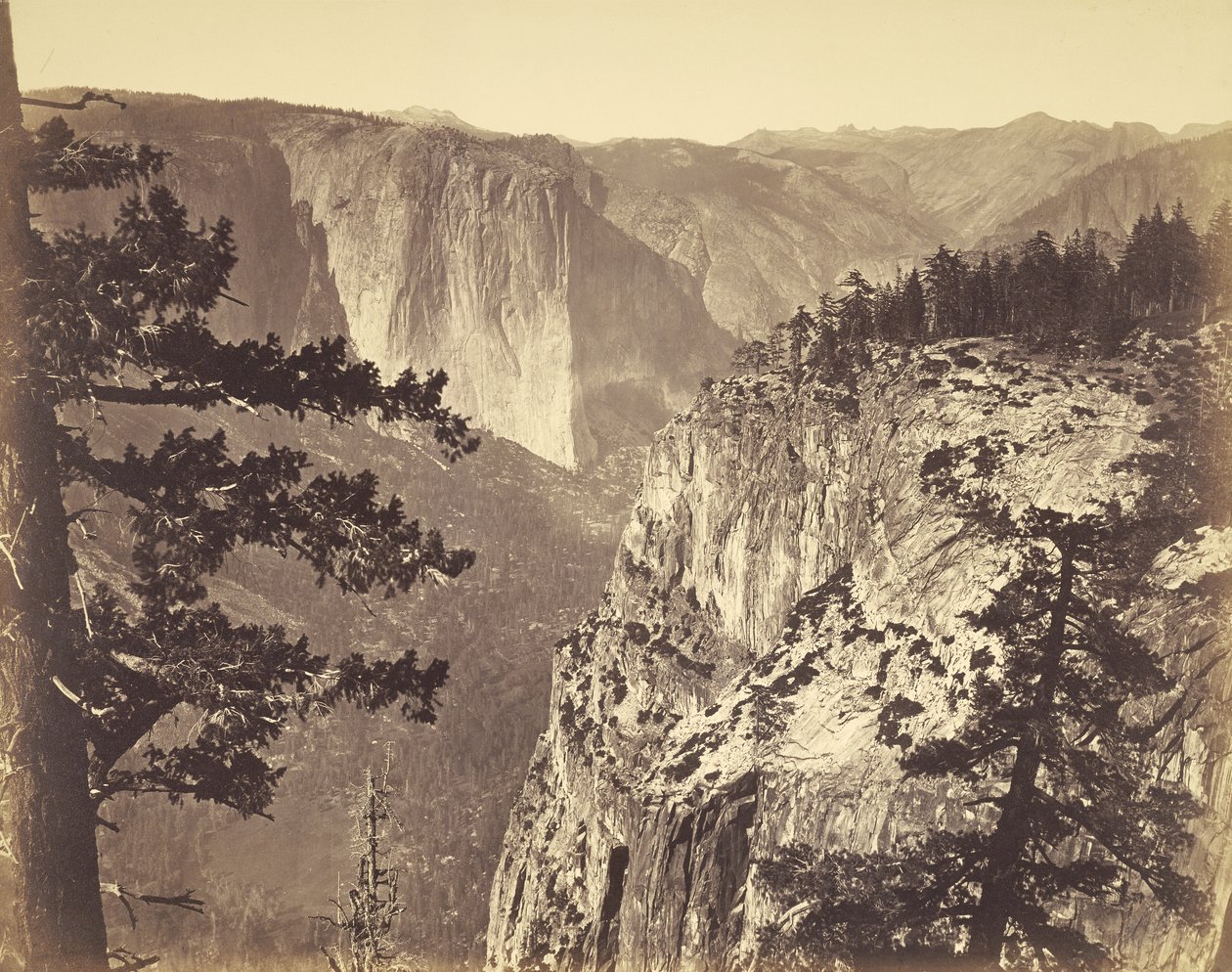 [Erster Blick auf das Tal] von Carleton Watkins