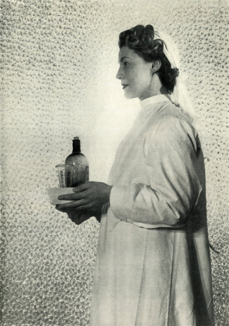Krankenpfleger, ca. 1943 von Cecil Beaton