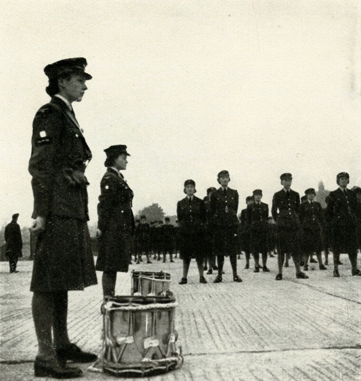 W.A.A.F. Band bei der Parade, ca. 1943 von Cecil Beaton