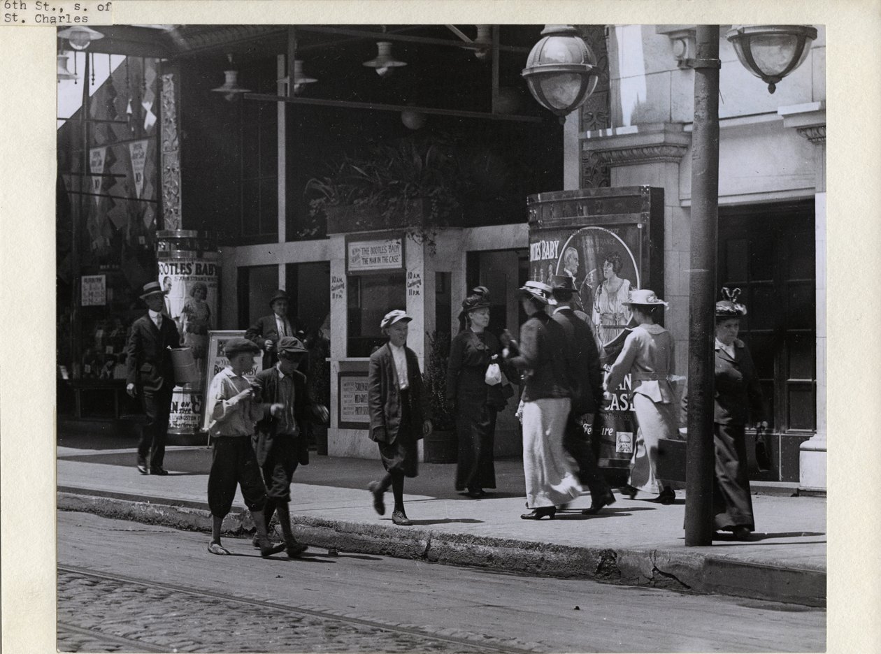 Kasse des Strand Motion Picture Theaters in der 419 North 6th Street von Charles Clement Holt