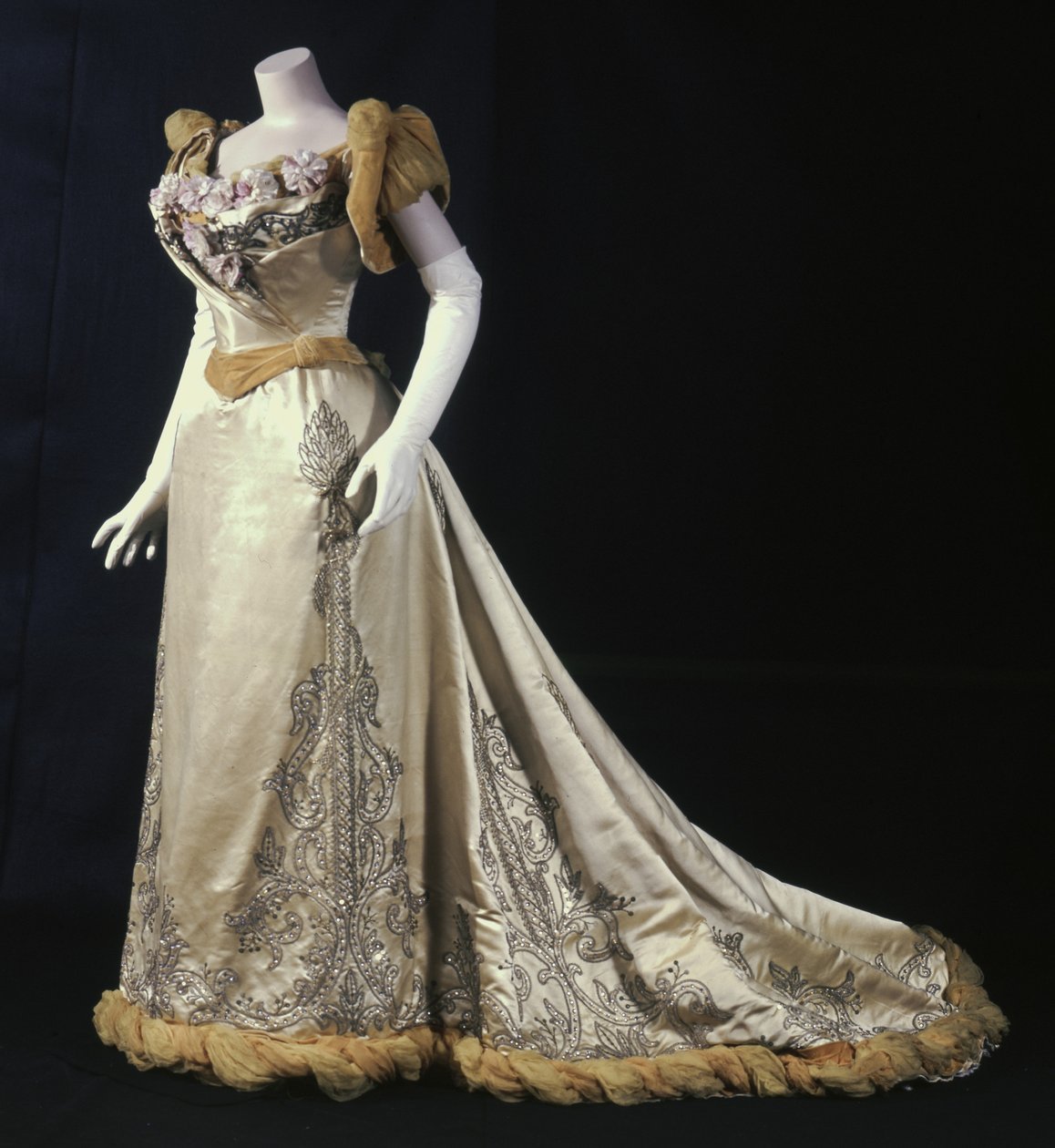 Bertha Palmers Abendkleid von Charles Frederick Worth