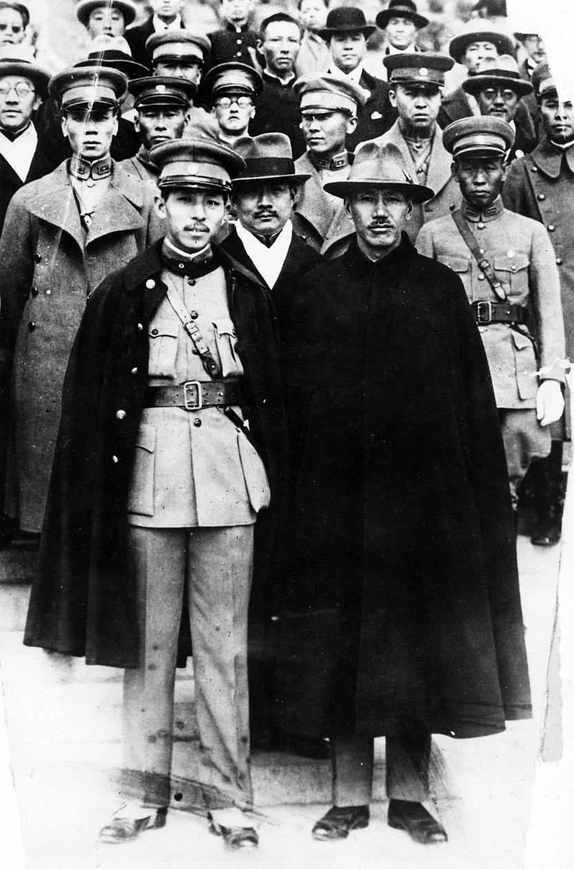 Chiang Kai-shek mit Militärführern, ca. 1940-60 von Chinese Photographer