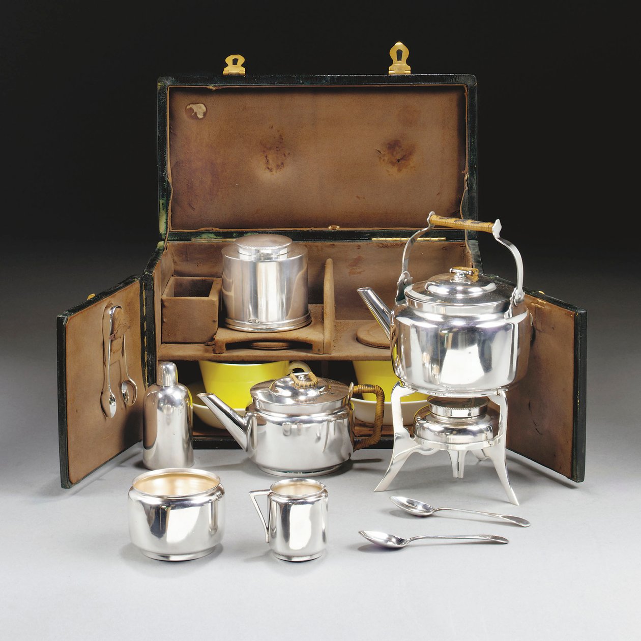 Ein Picknick-Set von Christopher Dresser