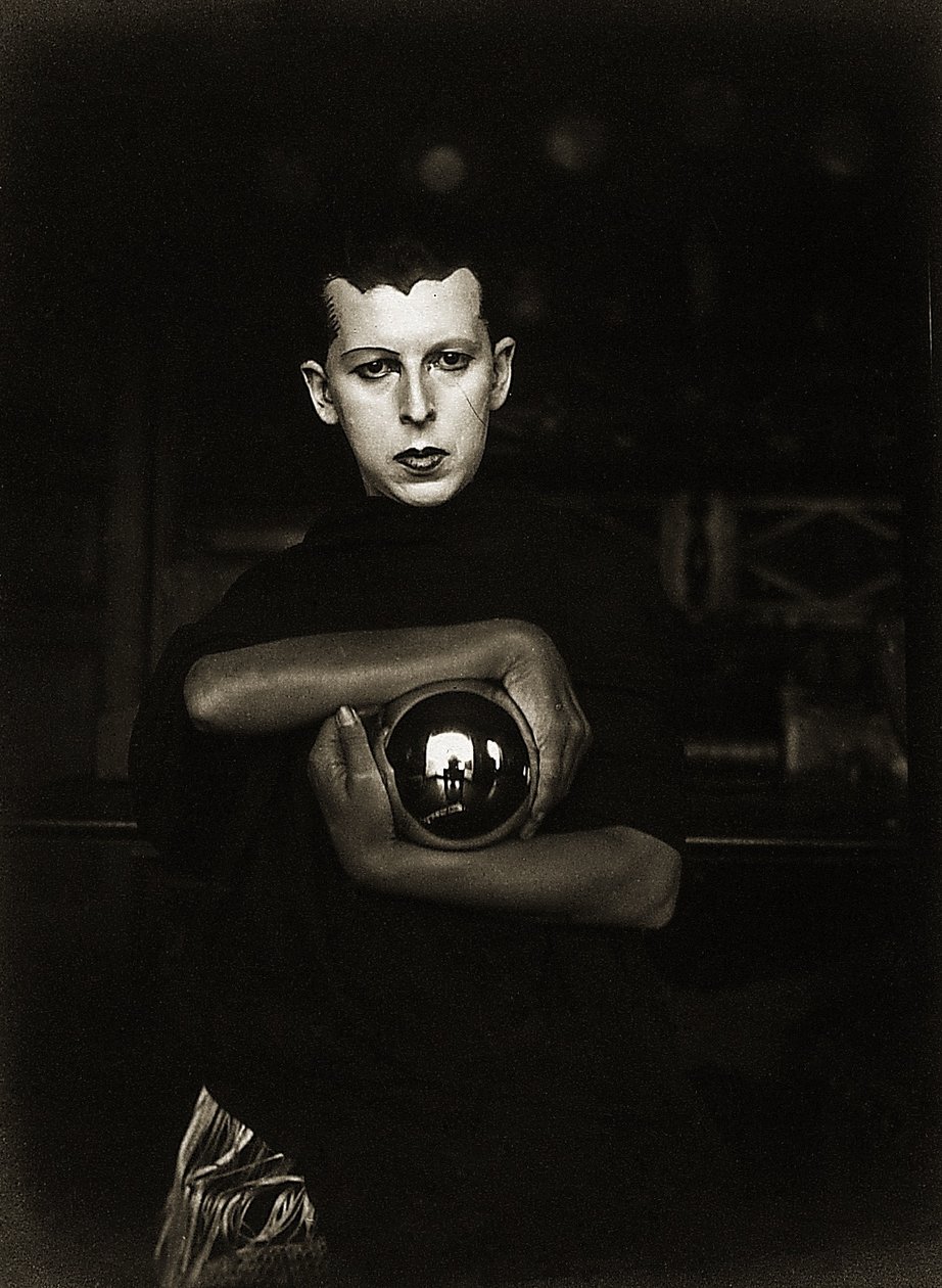 Selbstporträt, um 1927 von Claude Cahun