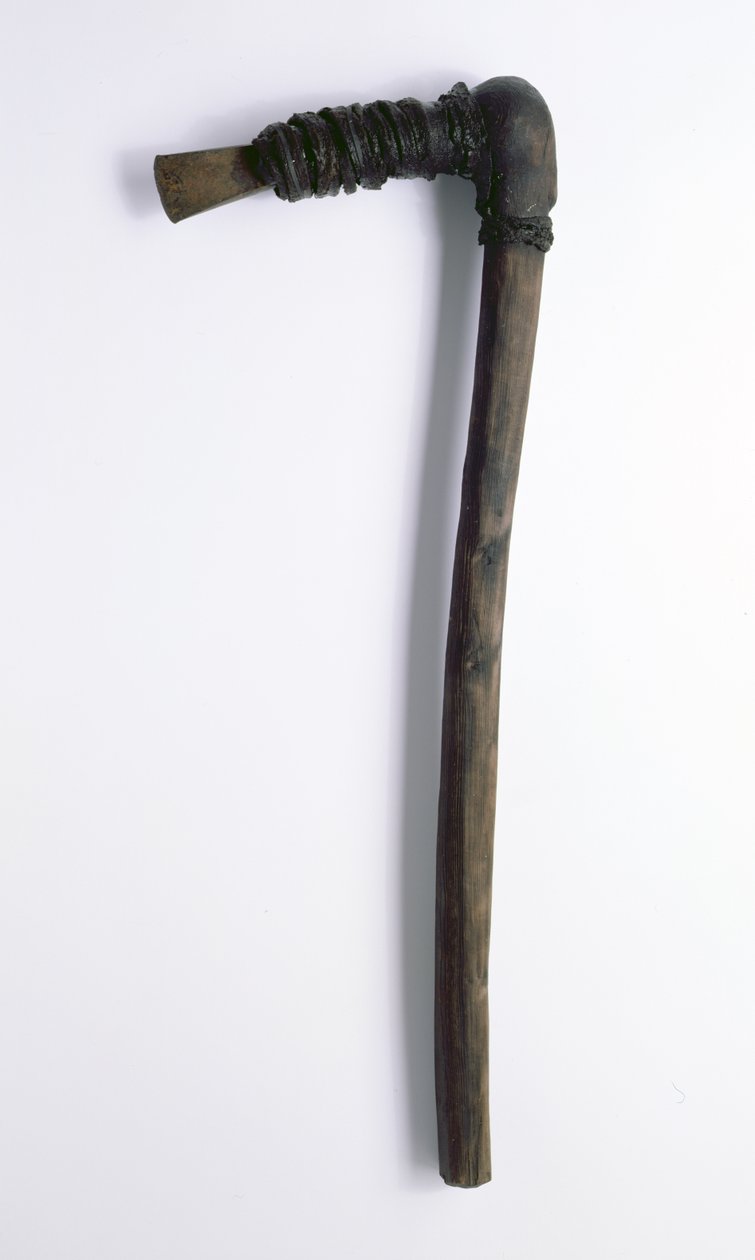 Axt gefunden beim Ötzi-Mann (Eibenholz mit Lederbindung) von Copper Age
