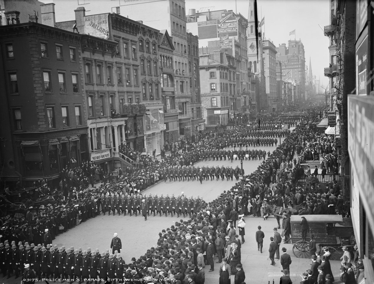 Polizeiparade, Fifth Avenue, New York, ca. 1900-05 von Detroit Publishing Co.