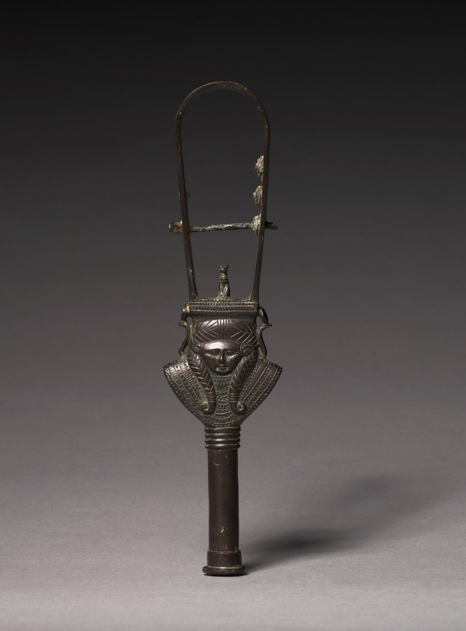 Gebogenes Sistrum, 380-343 v. Chr. von Egyptian 30th Dynasty
