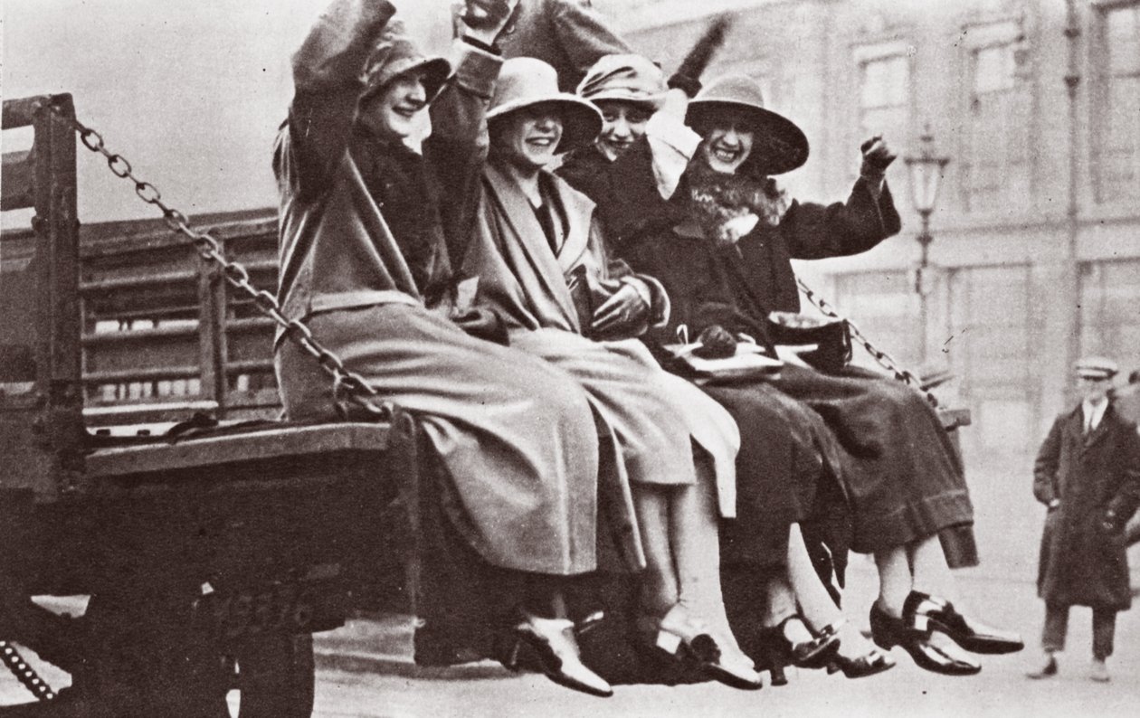 Eine Zweipenny-Heckklappenfahrt, Mai 1926 von English Photographer