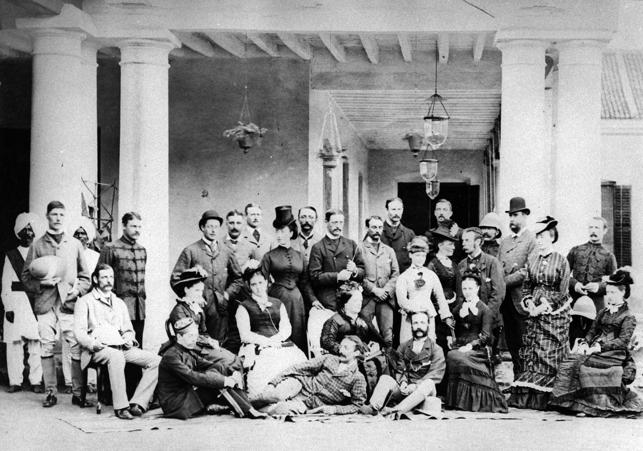 Gruppe von Europäern im kolonialen Indien, ca. 1870er von English Photographer