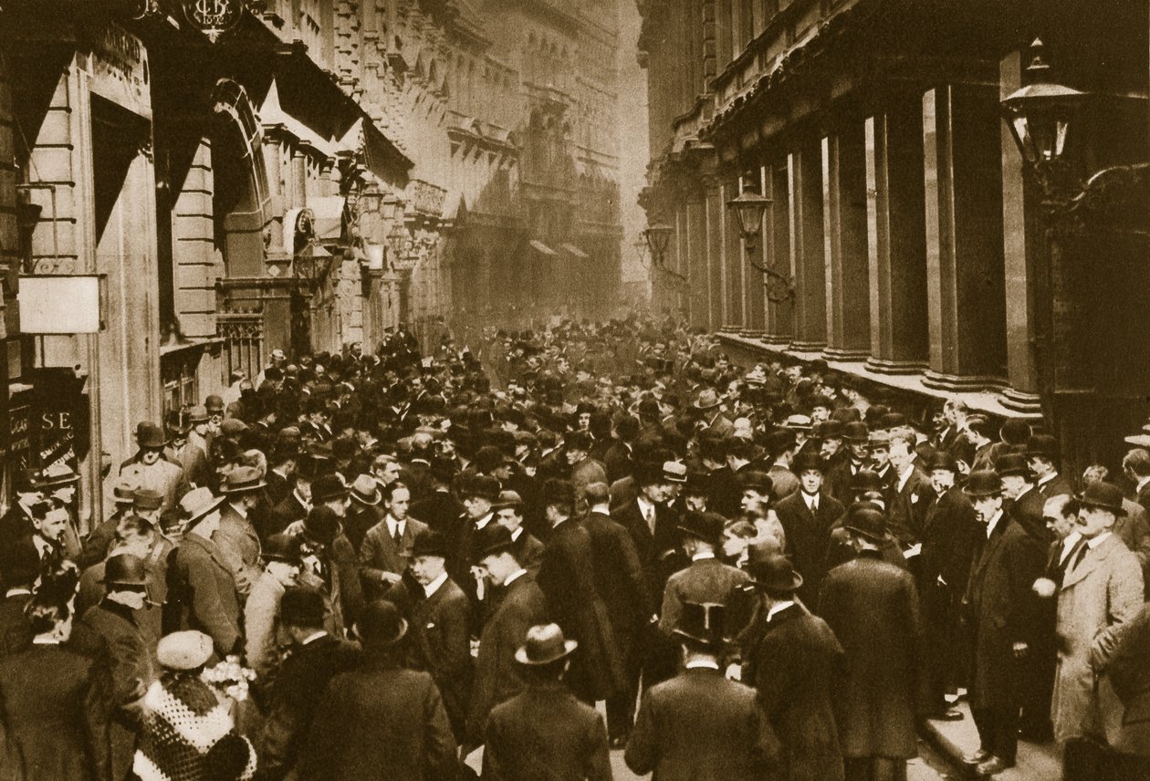 In der Throgmorton Street neben der Nordwand der Londoner Börse von English Photographer