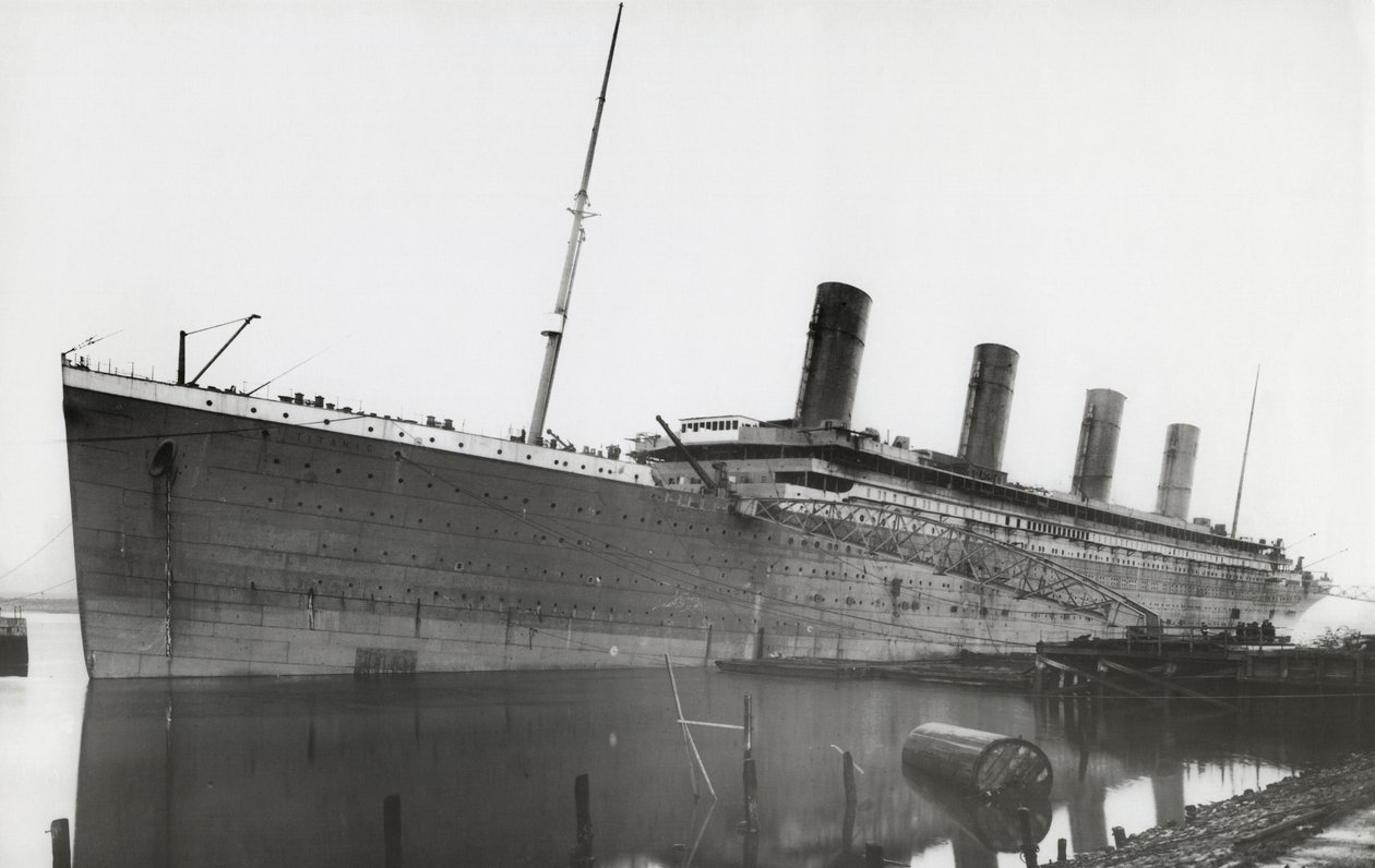 RMS Titanic während der Ausrüstung, 1. Januar 1912 von English Photographer