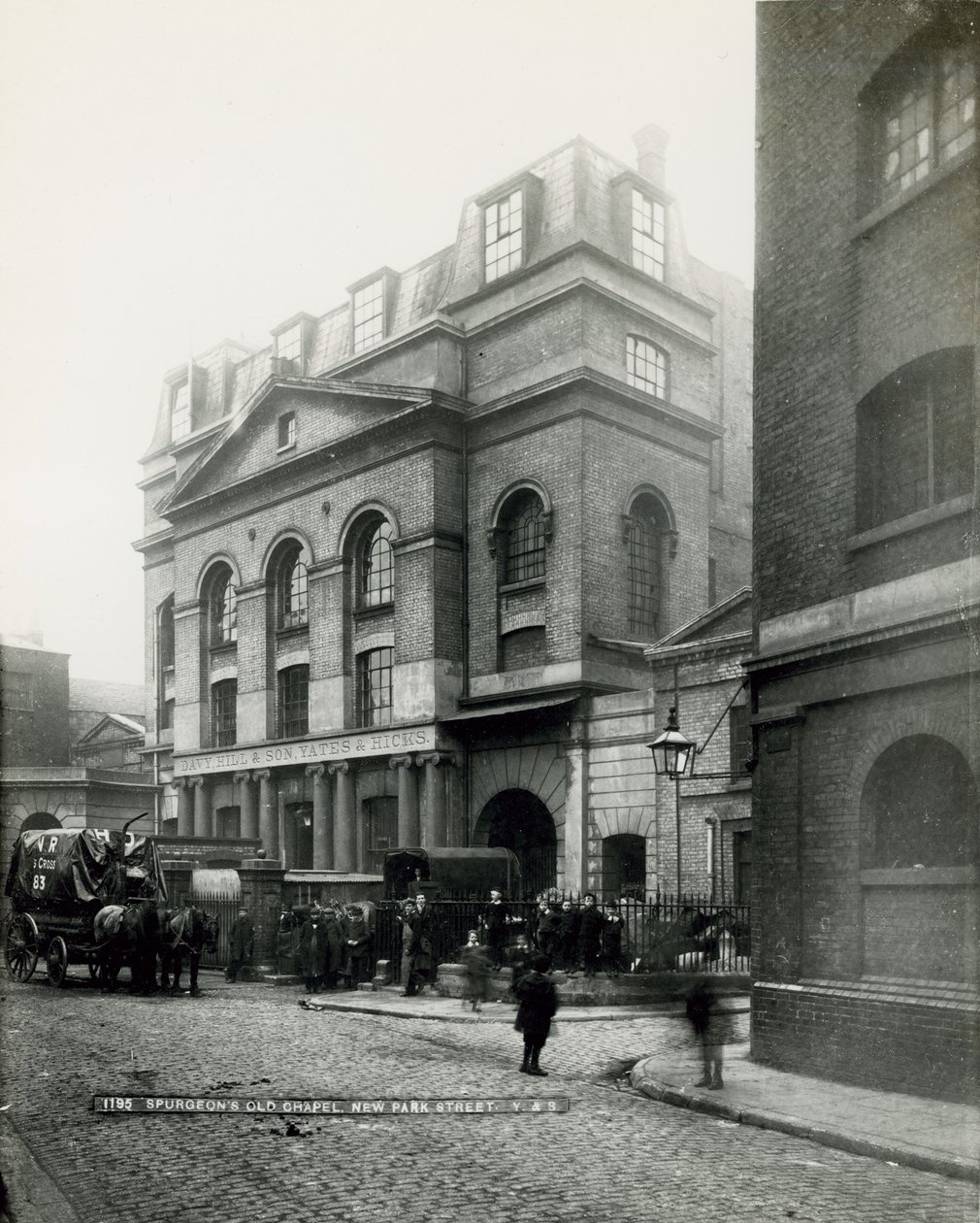 Die Spurgeon Old Chapel, New Park Street von English Photographer