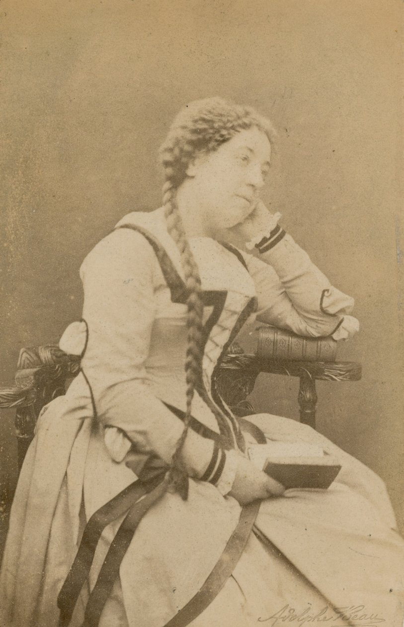 Theresa Titiens, Sängerin von English Photographer