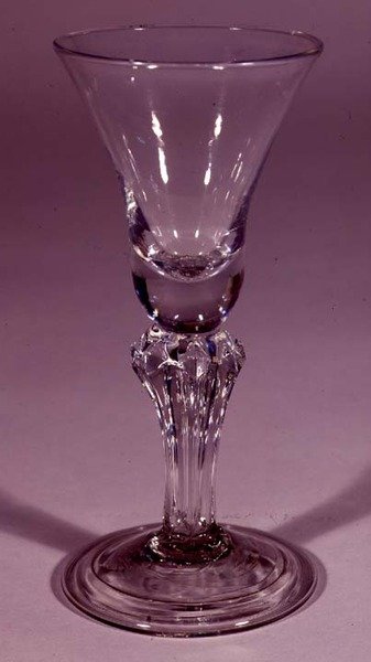 Englisches Baluster- oder Podestweinglas, 1730 von English School