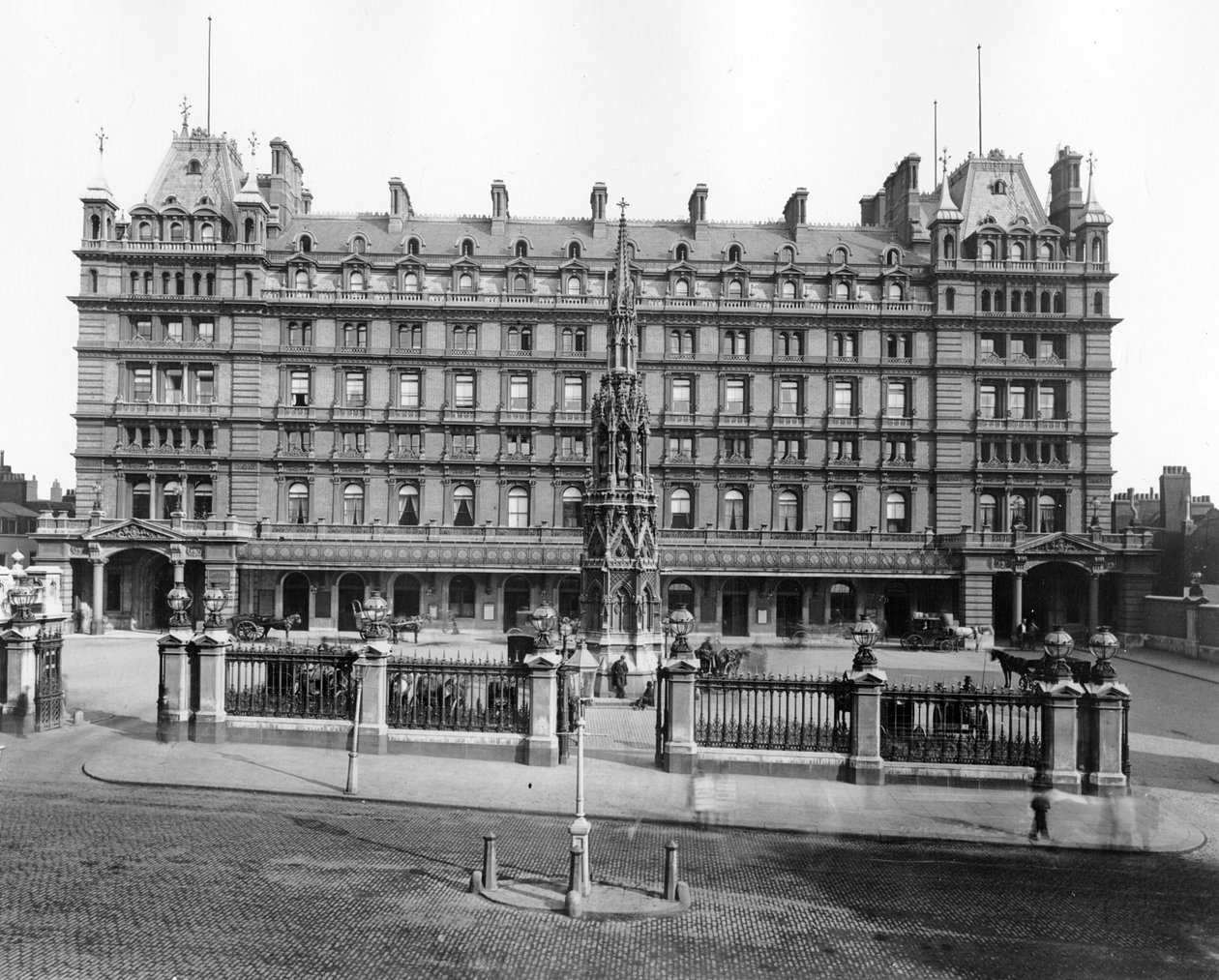 Charing Cross Hotel von English Photographer