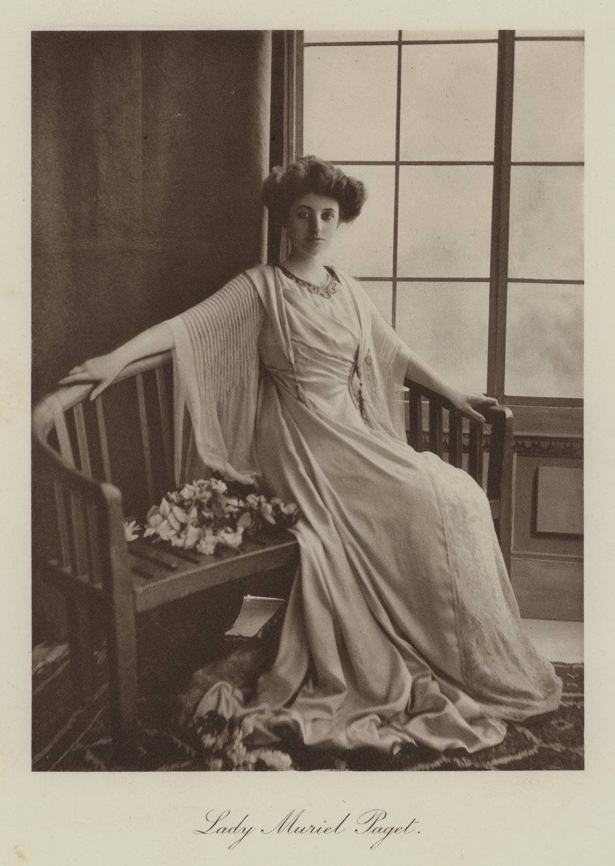 Lady Muriel Paget von English Photographer
