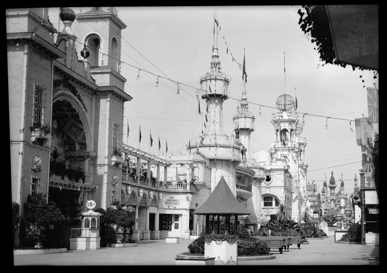 Luna Park, 1909 von Eugene Wemlinger