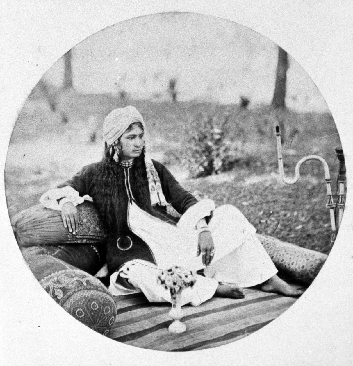 Porträt einer Nautch-Tänzerin, um 1860er von European Photographer
