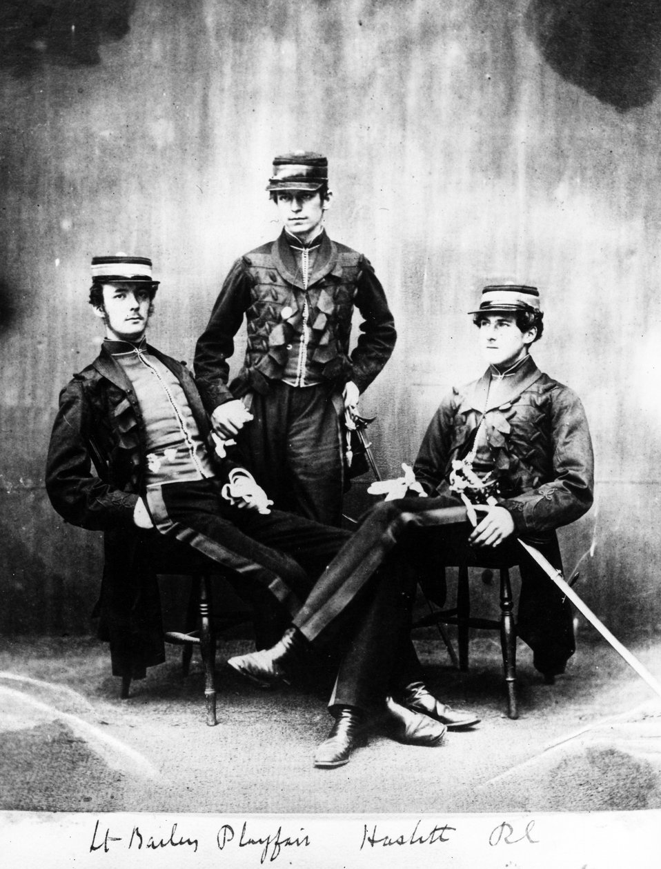 Leutnants Bailey, Playfair und Haslitt, um 1860 von European Photographer