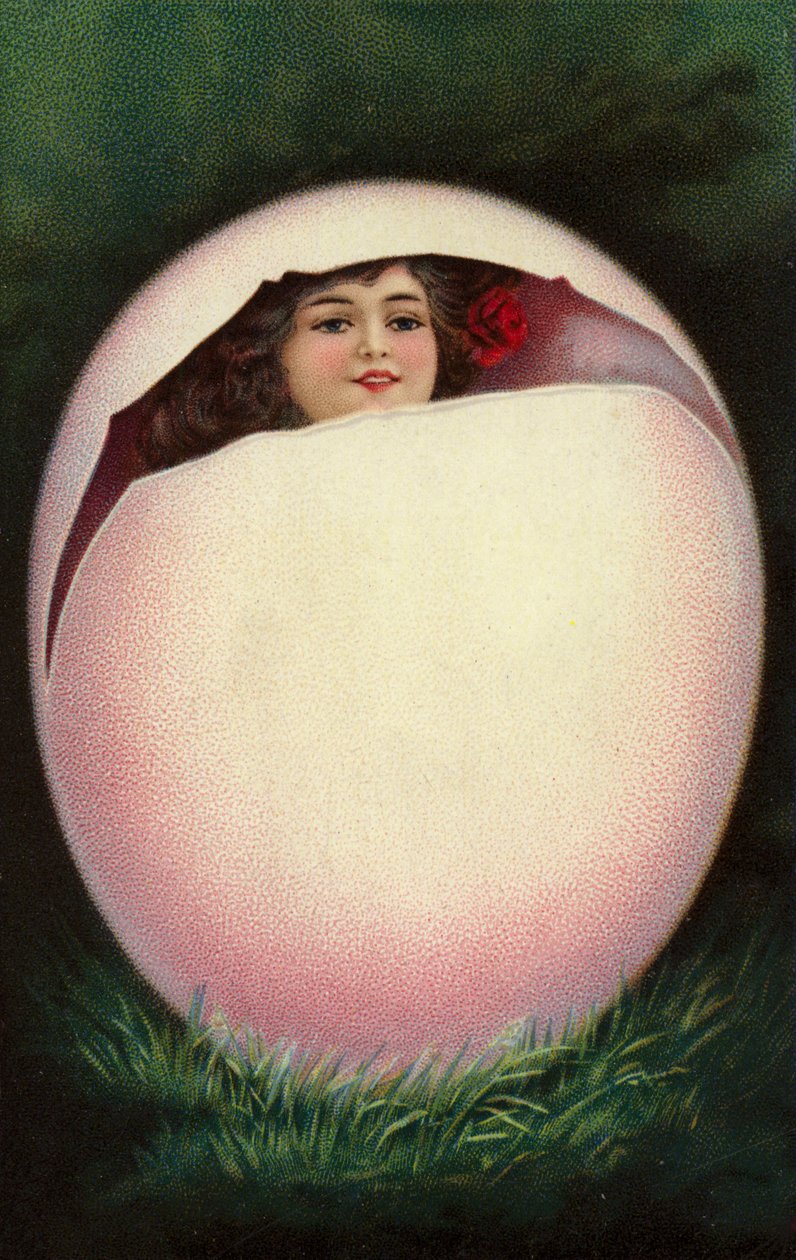 Mädchen schlüpft aus Osterei von European School