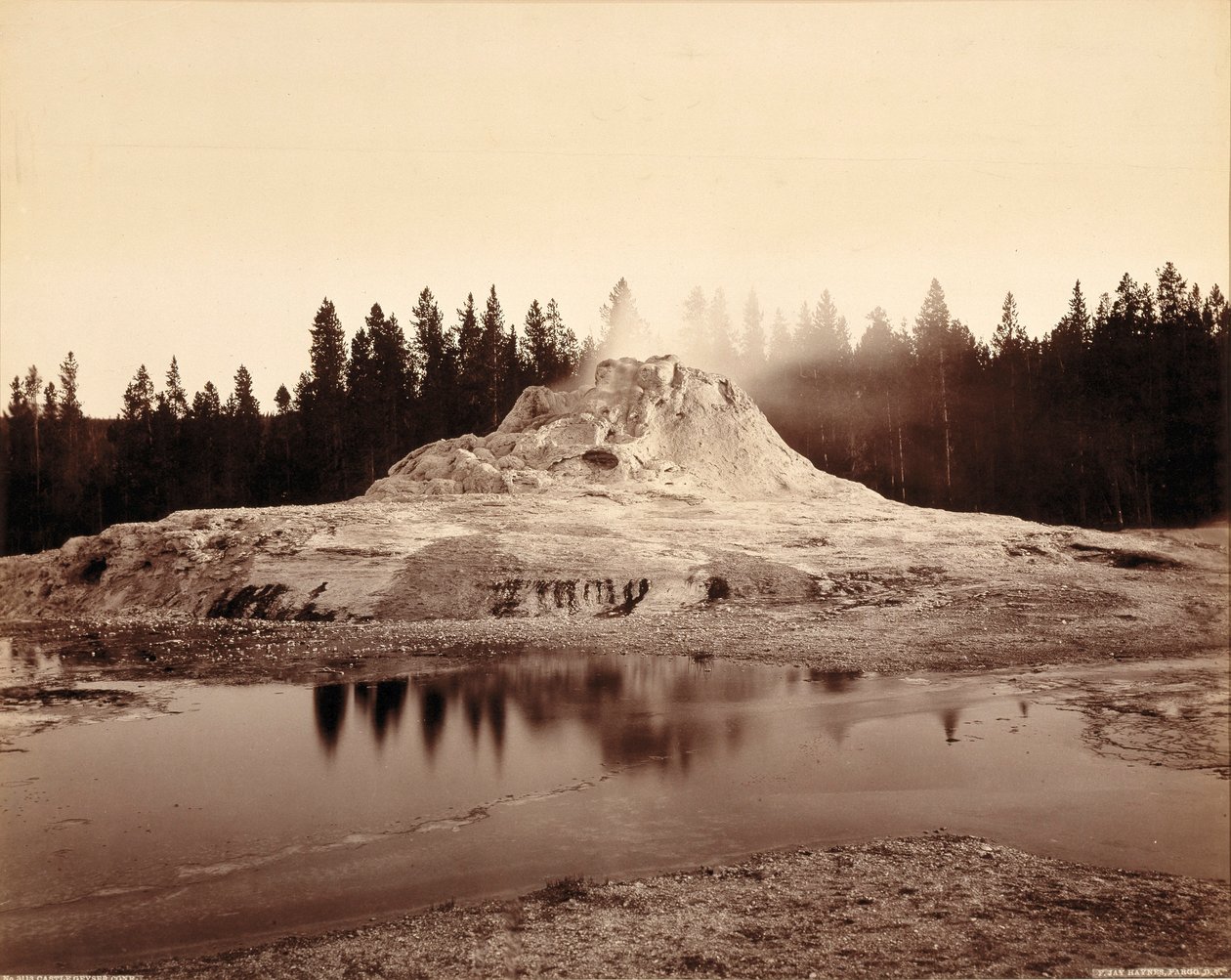 Castle Geyser Kegel, Yellowstone Nationalpark von F. Jay Haynes