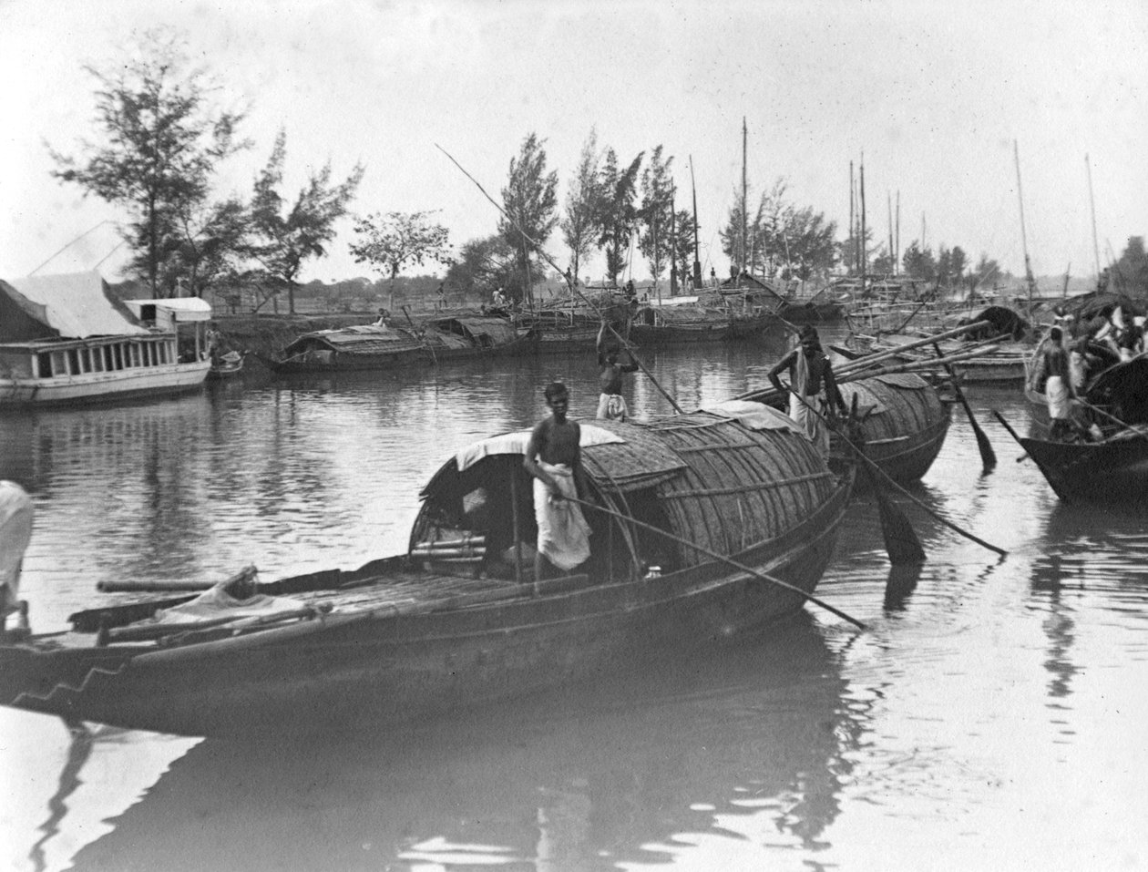 Boote, Alipore, Indien, 1905-1906 von F. L. Peters