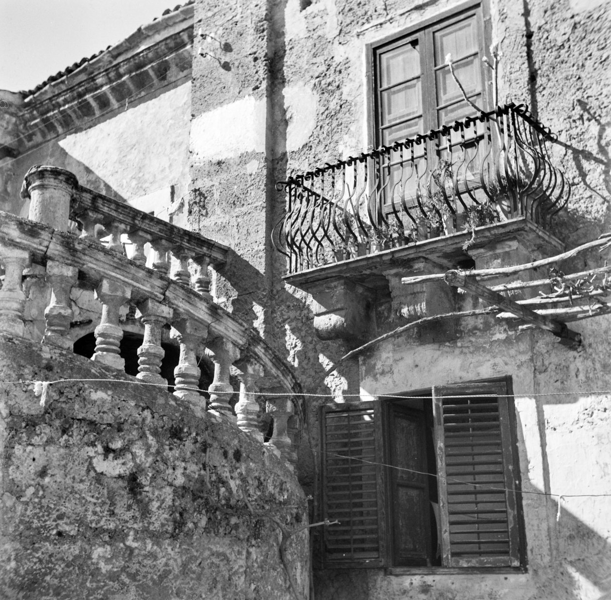 Fassade einer Villa in Palermo von Fosco Maraini