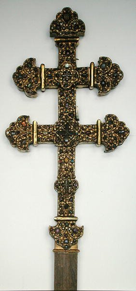 Kreuz, aus der Abtei Clairmarais (Gold eingelegt mit Halbedelsteinen) von French School