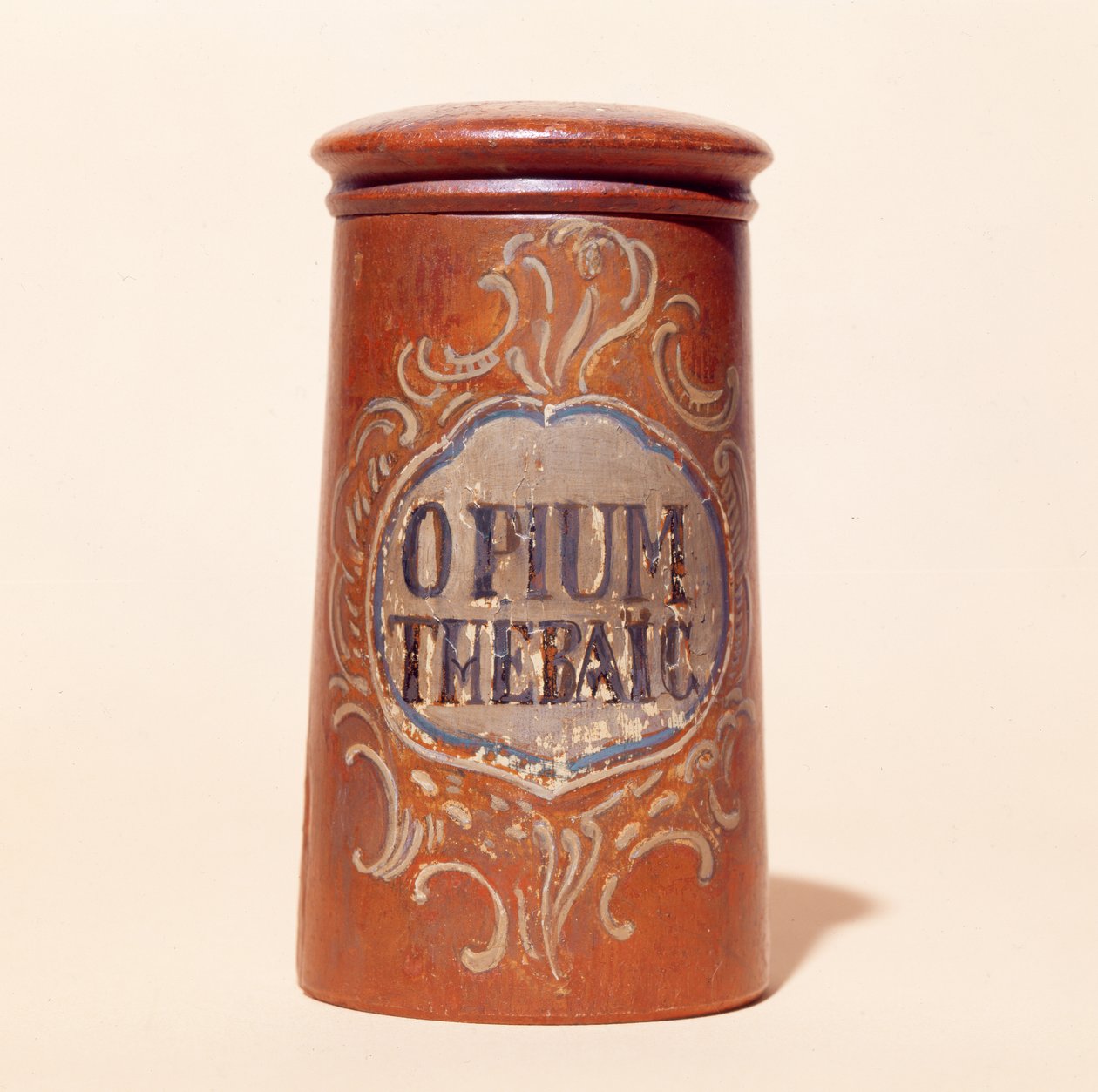 Behälter für Thebaischen Opium (bemaltes Holz) von French School
