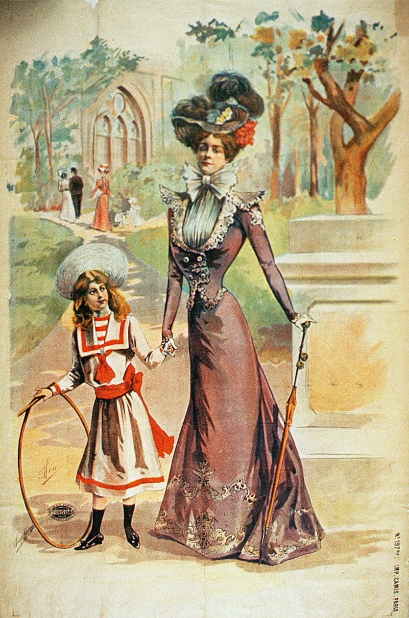 Mutter und Tochter auf einem Spaziergang von French School