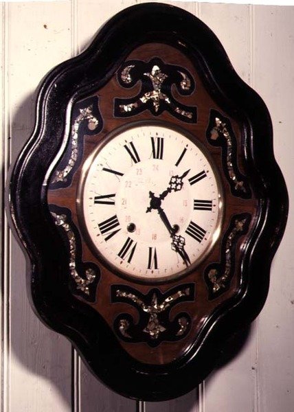 Weinberg-Uhr, französisch von French School