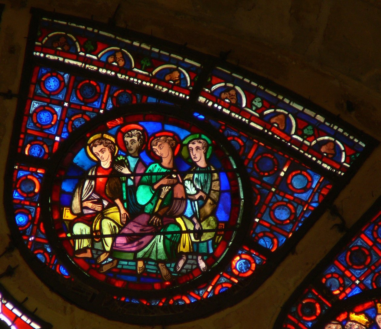 Fenster Ww mit Darstellung von vier Aposteln von French School