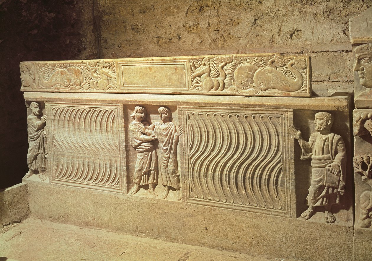 Sarkophag der Heiligen Marcelle in der Krypta, 5. Jahrhundert n. Chr. von Gallo Roman
