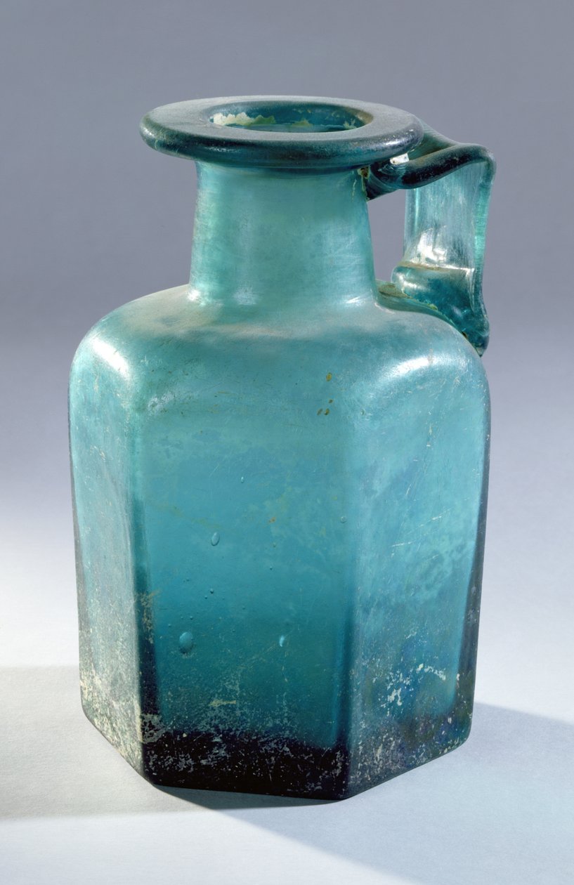Hexagonale Flasche, 1.-2. Jahrhundert von Gallo Roman