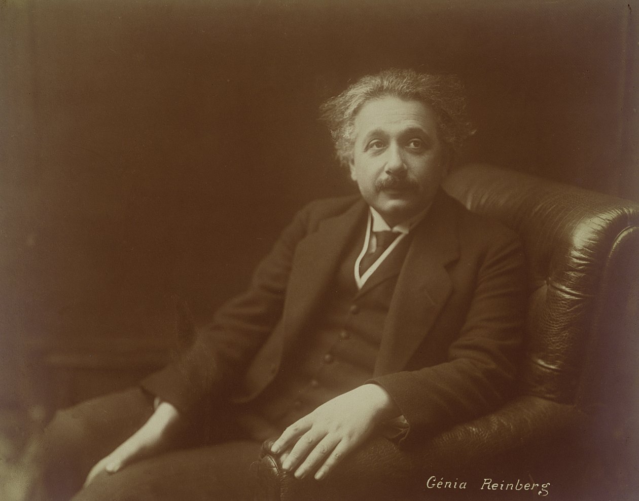 Albert Einstein (1879-1955) möglicherweise während seines Besuchs in Paris 1922 von Genia Reinberg