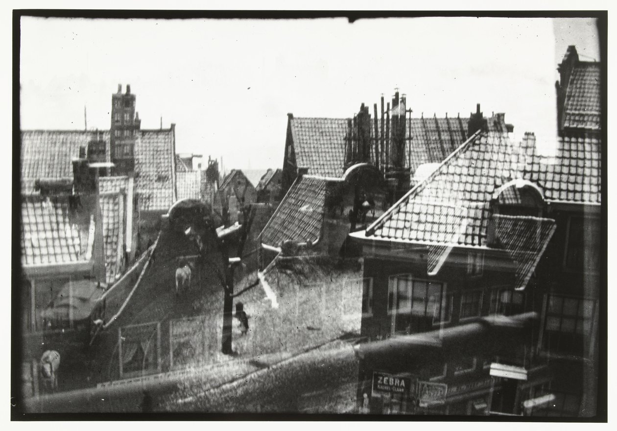 Ansicht über Dächer in Amsterdam von George Hendrik Breitner