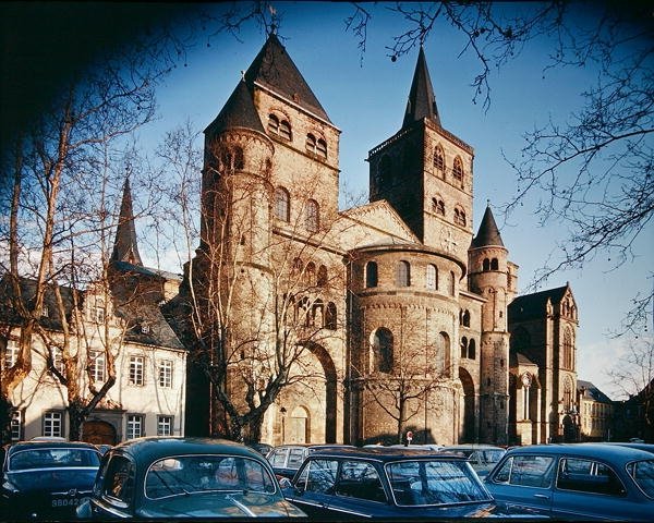 Kathedrale von St. Peter von German School